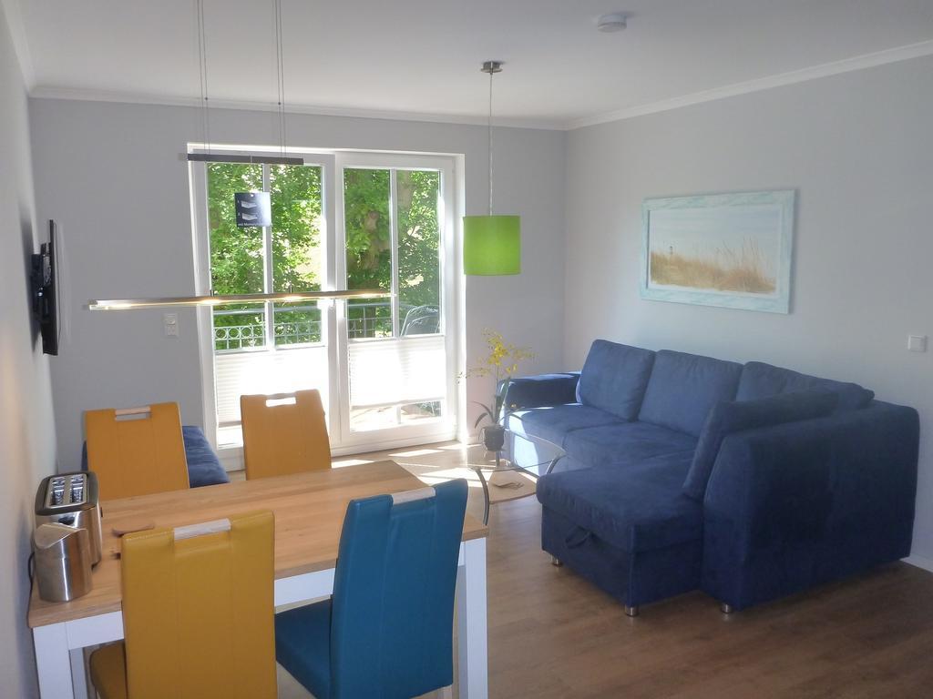Haus Pamir - Ferienwohnungen Ostseebad Nienhagen Luaran gambar
