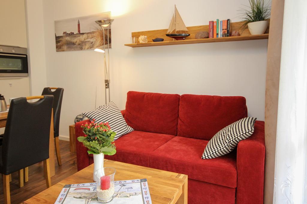 Haus Pamir - Ferienwohnungen Ostseebad Nienhagen Luaran gambar