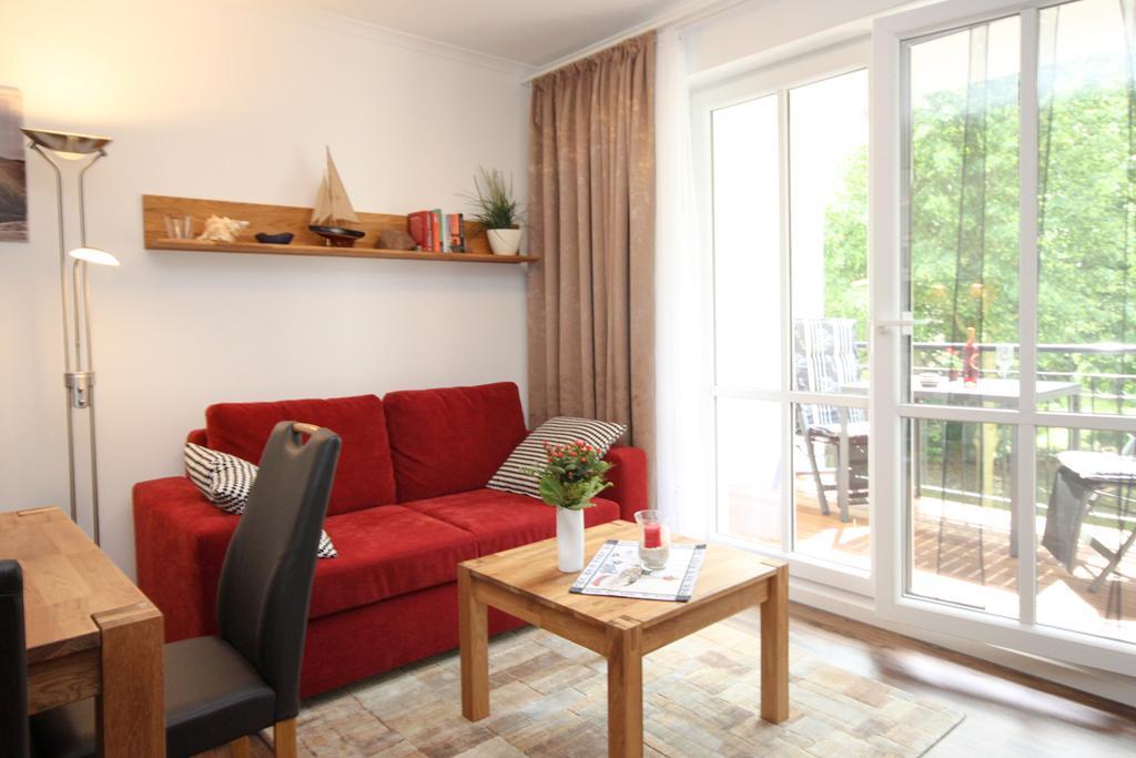 Haus Pamir - Ferienwohnungen Ostseebad Nienhagen Luaran gambar
