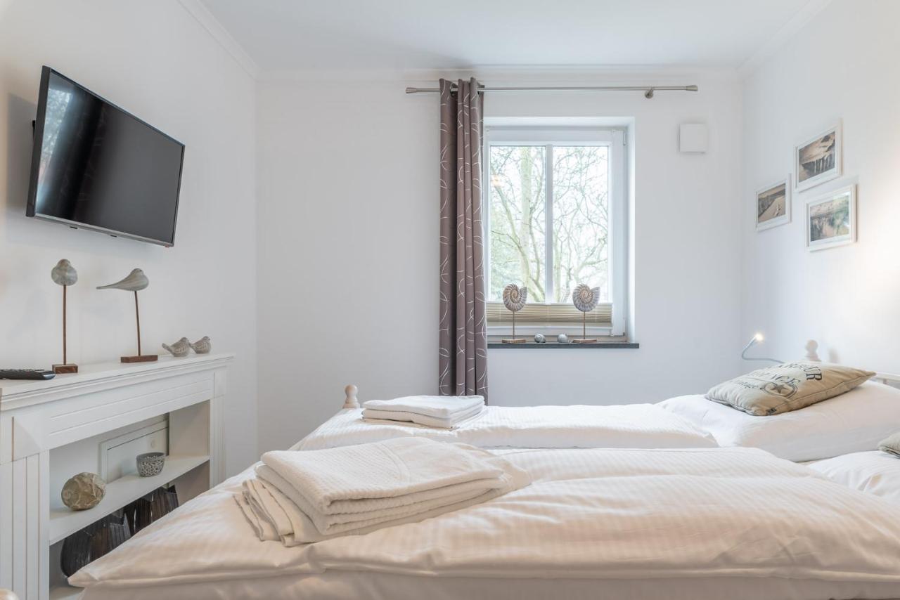 Haus Pamir - Ferienwohnungen Ostseebad Nienhagen Luaran gambar